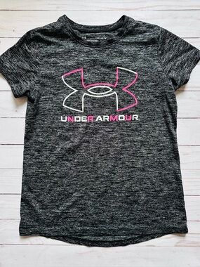 Girls Under Armour Logo T (size M)
